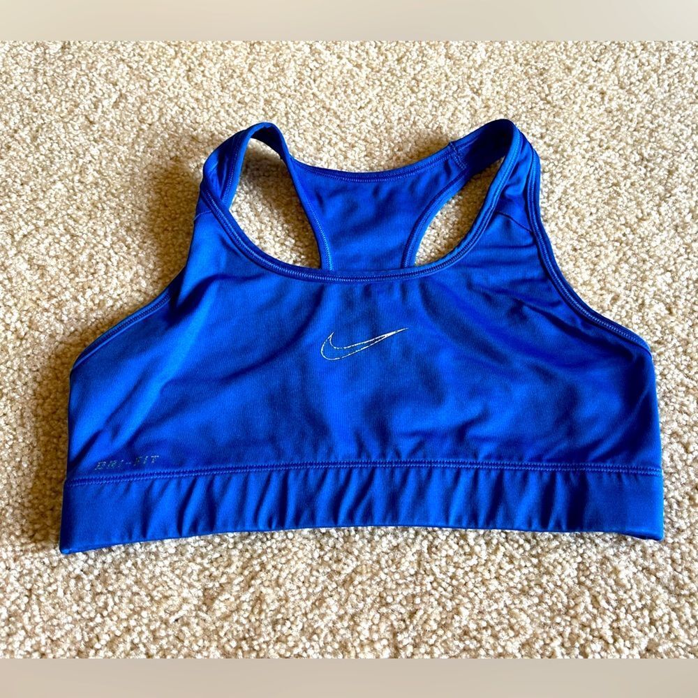 Women’s Nike sports bra
